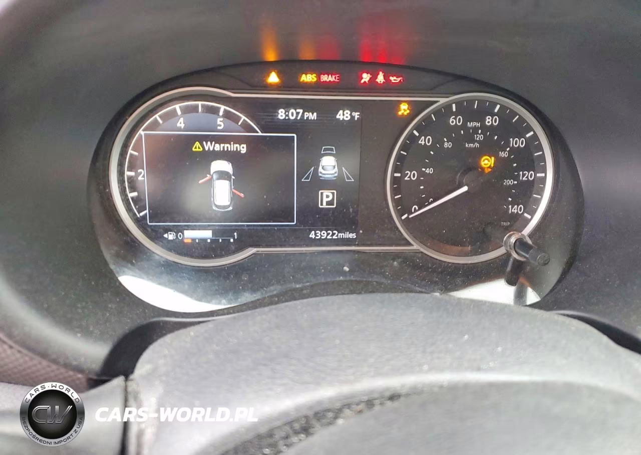 2018 Nissan Kicks Sv VIN:3N1CP5CU6JL508243 - 9