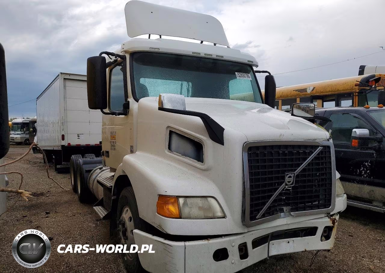2016 Volvo Vnm Semi Truck