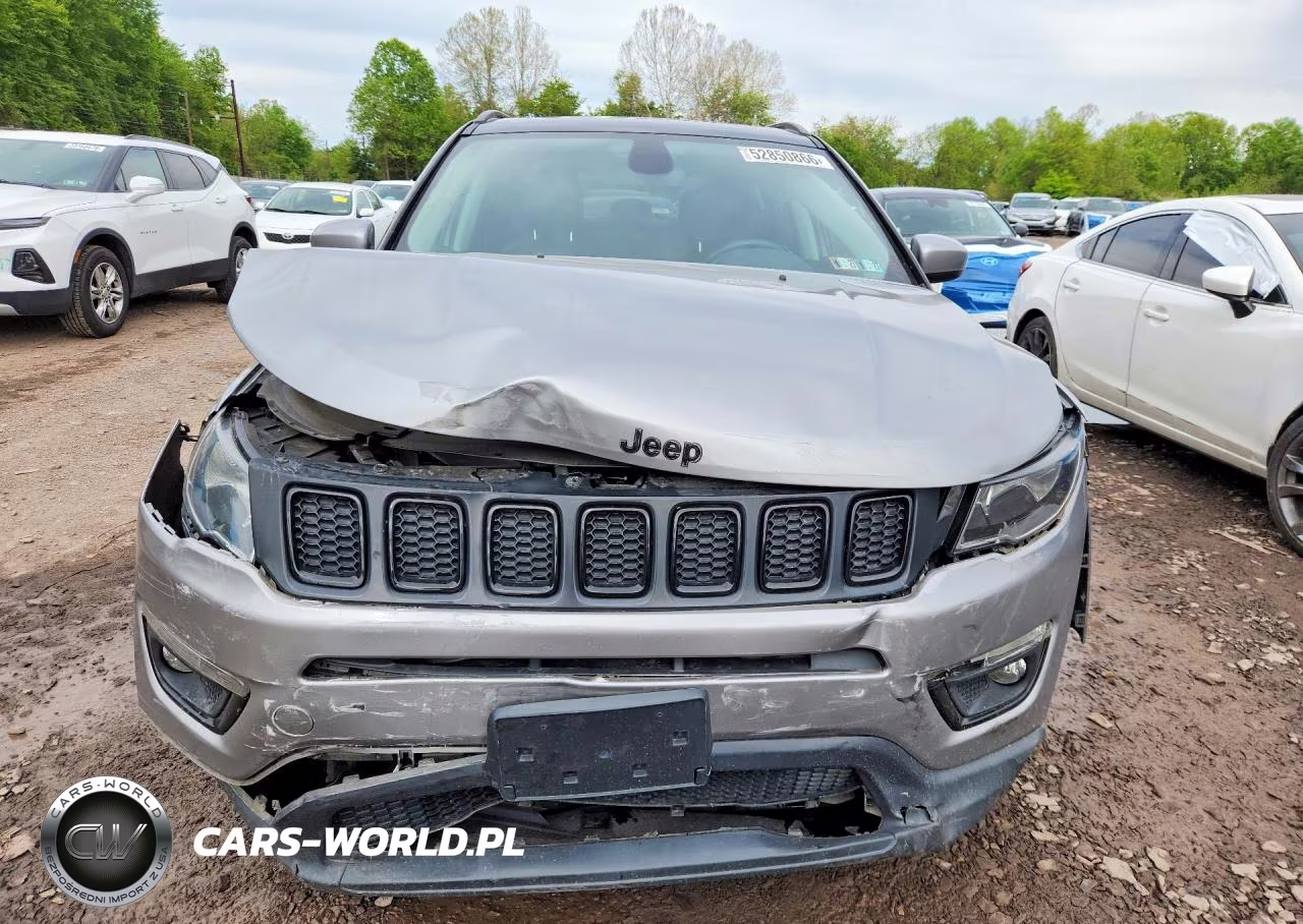2019 Jeep Compass Latitude VIN:3C4NJDBB3KT750409 - 5