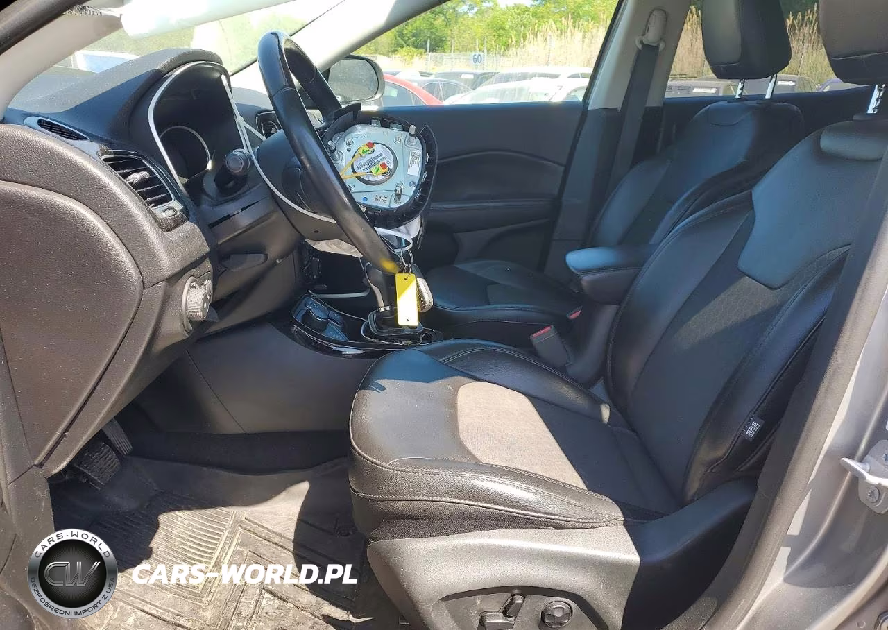 2019 Jeep Compass Latitude VIN:3C4NJDBB3KT750409 - 7