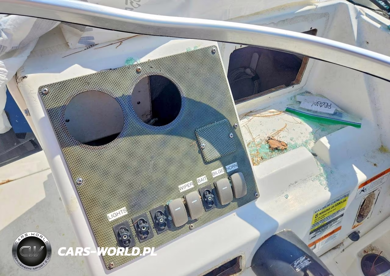 2004 Seaswirl Boat VIN:GSSPD074K304 - 8