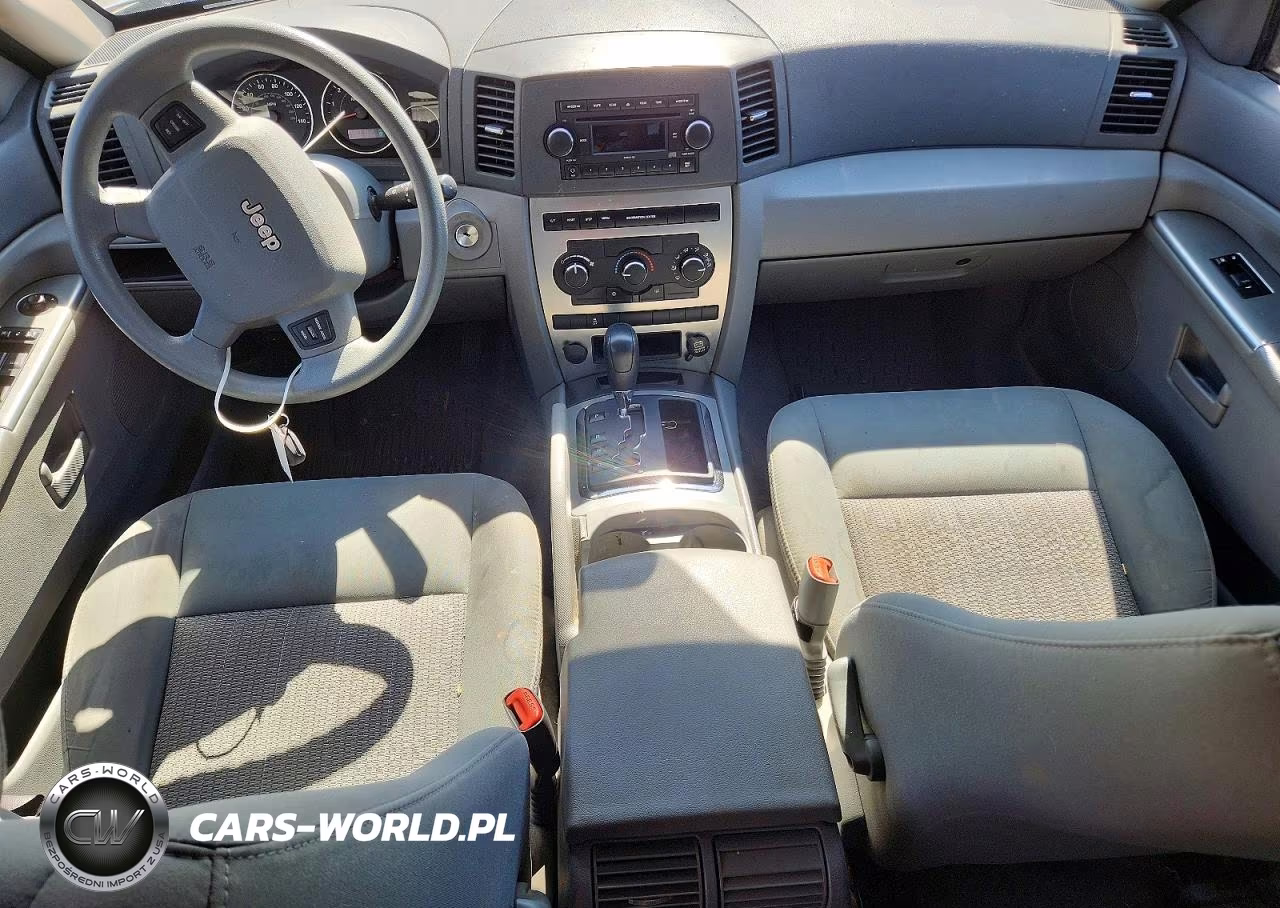 2007 Jeep Grand Cherokee Laredo VIN:1J8GS48K47C526414 - 8