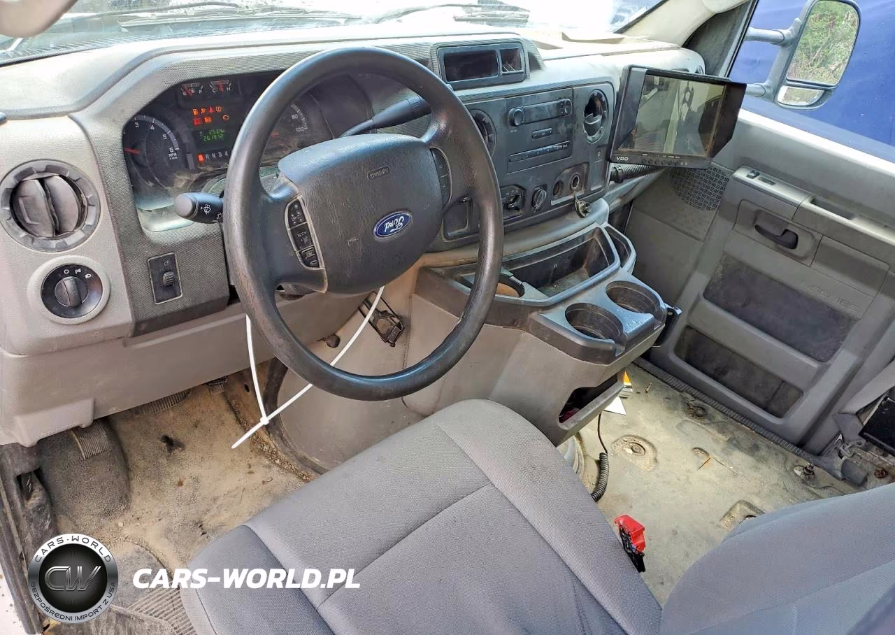 2016 Ford Econoline E350 Super Duty Cutaway Van VIN:1FDWE3FS4GDC54833 - 8