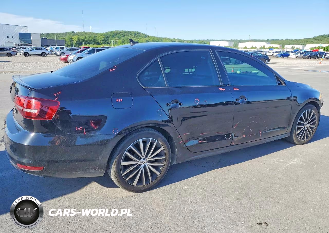 2016 Volkswagen Jetta Sport VIN:3VWD17AJ3GM296845 - 3