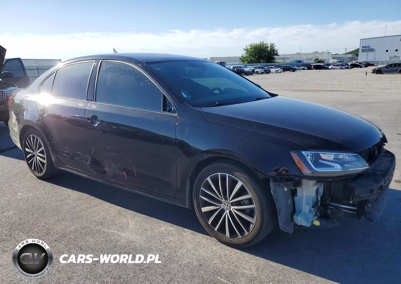 2016 Volkswagen Jetta Sport VIN:3VWD17AJ3GM296845 - 4
