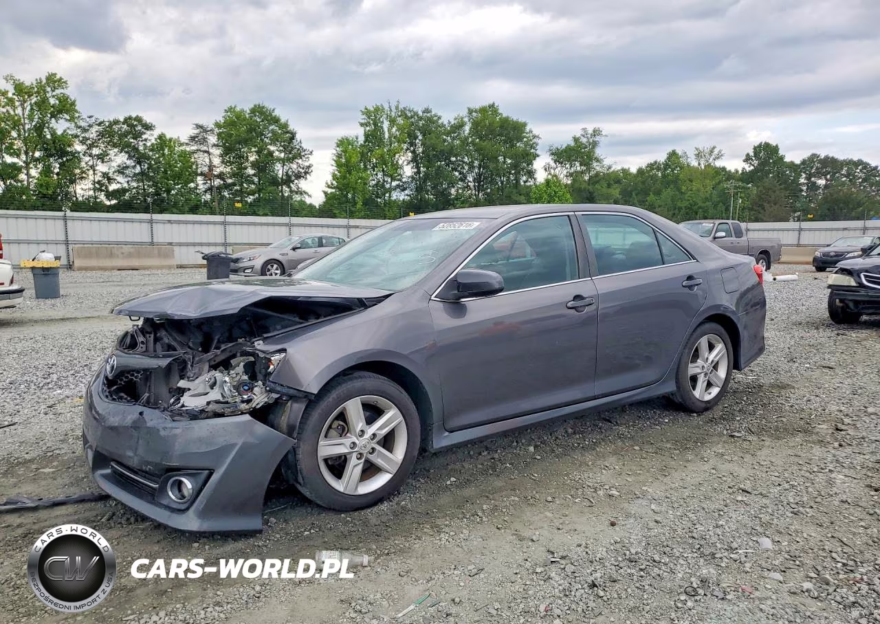2014 Toyota Camry Se – zdjęcie 1 z 12