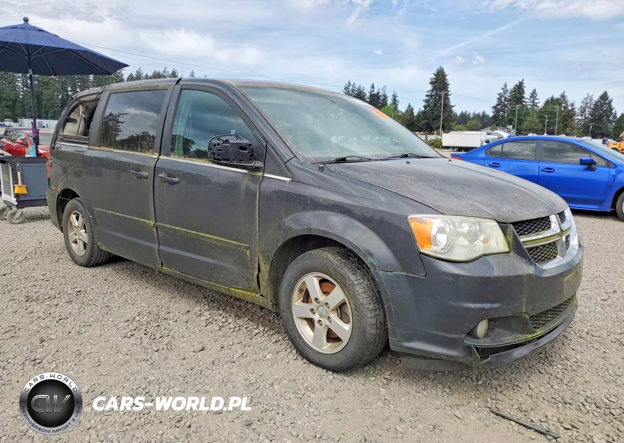 2012 Dodge Grand Caravan Crew VIN:2C4RDGDG3CR113902 - 4
