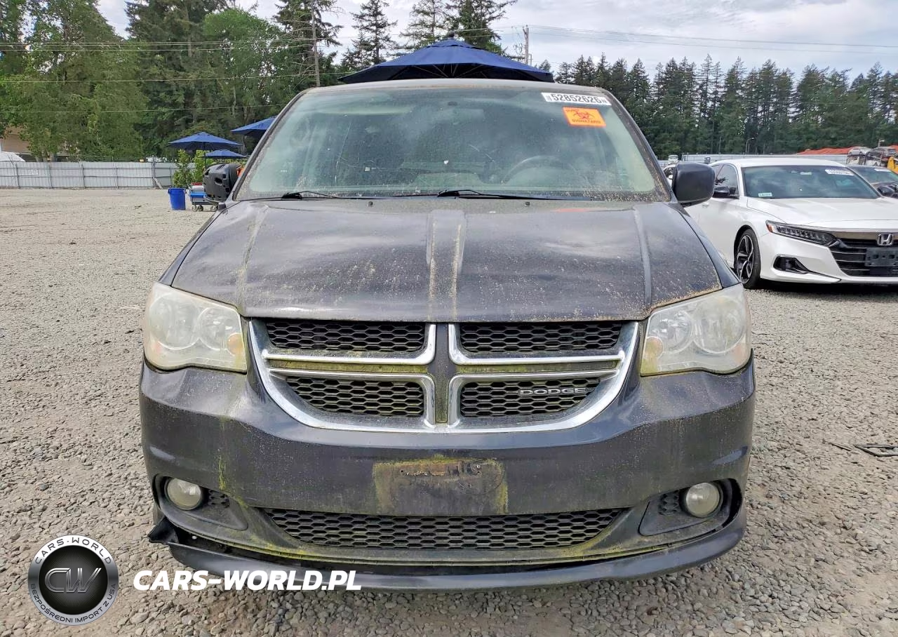 2012 Dodge Grand Caravan Crew VIN:2C4RDGDG3CR113902 - 5