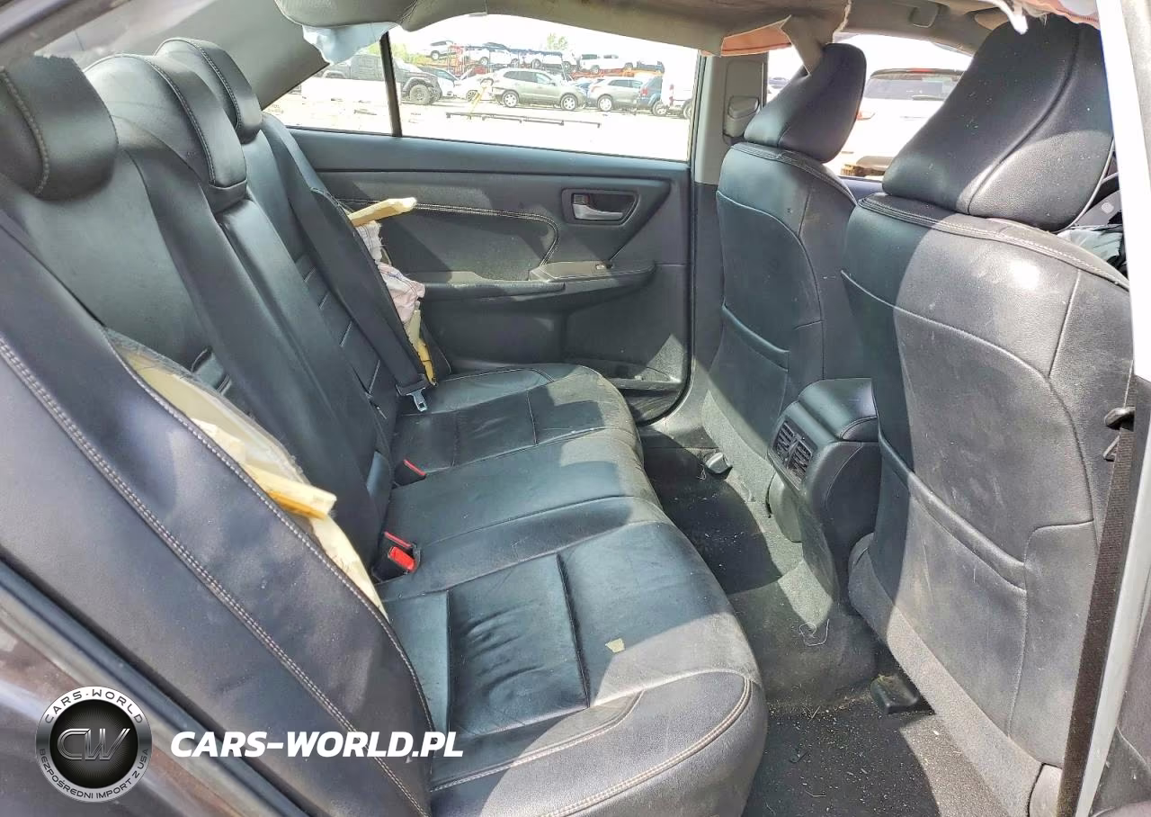 2015 Toyota Camry Xle VIN:4T1BF1FKXFU951938 - 10