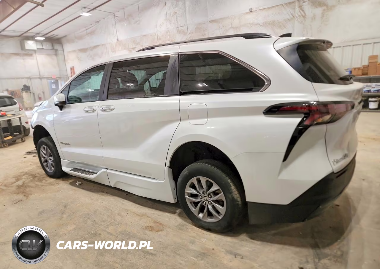 2023 Toyota Sienna Xle VIN:5TDJRKEC1PS177821 - 2