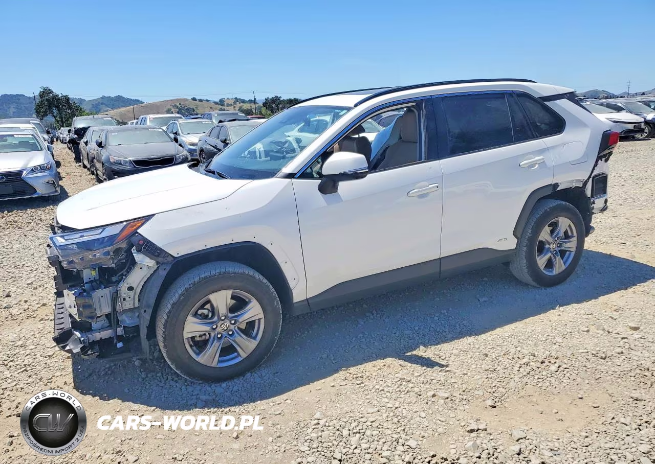 2025 Toyota Rav4 Hybrid Xle – zdjęcie 1 z 14