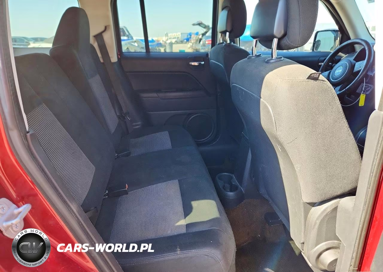 2014 Jeep Patriot Latitude VIN:1C4NJPFA3ED630722 - 11