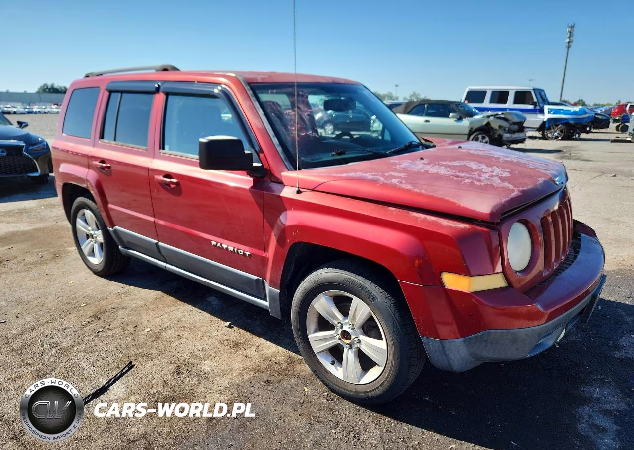 2014 Jeep Patriot Latitude VIN:1C4NJPFA3ED630722 - 4