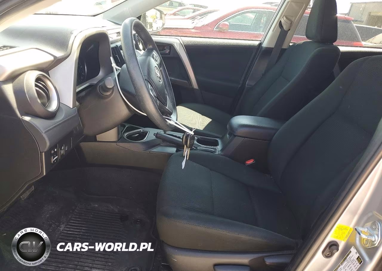 2018 Toyota Rav4 Le VIN:2T3ZFREVXJW519570 - 7