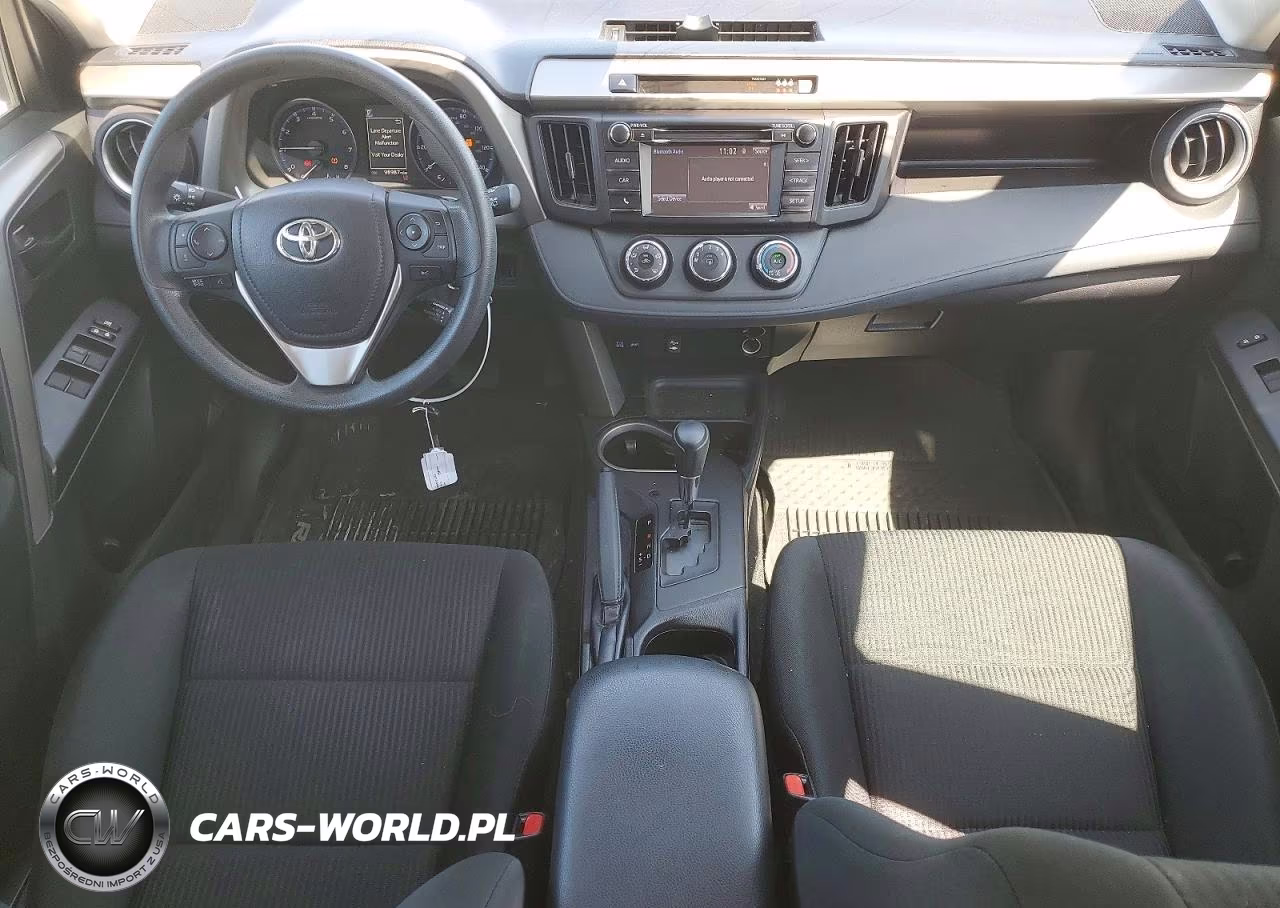 2018 Toyota Rav4 Le VIN:2T3ZFREVXJW519570 - 8