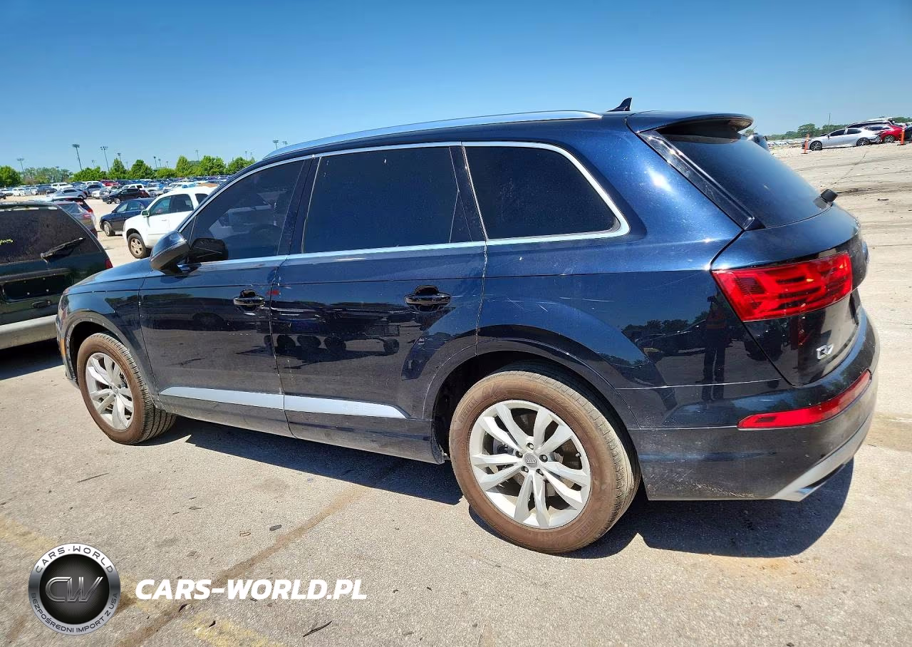 2017 Audi Q7 Premium Plus VIN:WA1LHAF78HD055102 - 2
