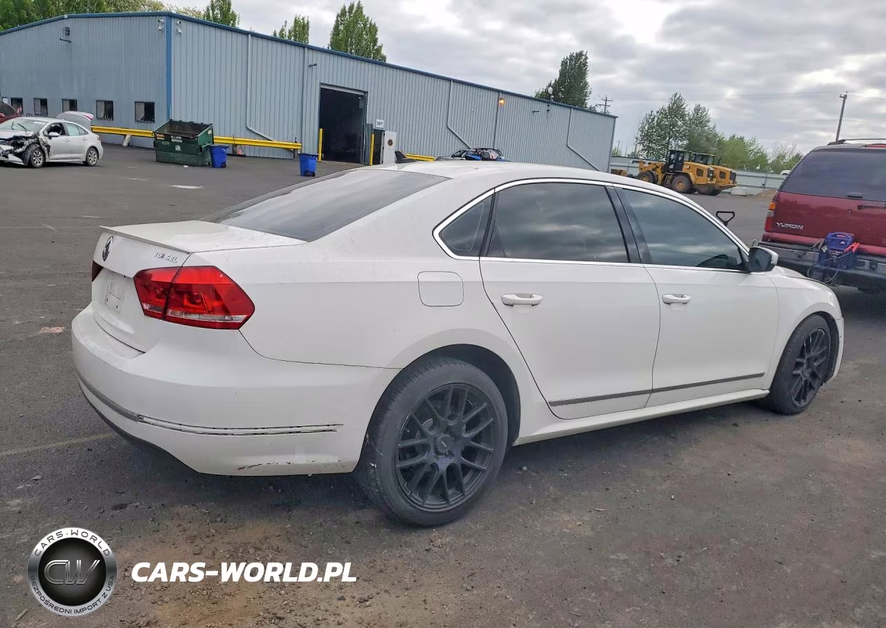 2014 Volkswagen Passat Sel VIN:1VWCN7A36EC009627 - 3