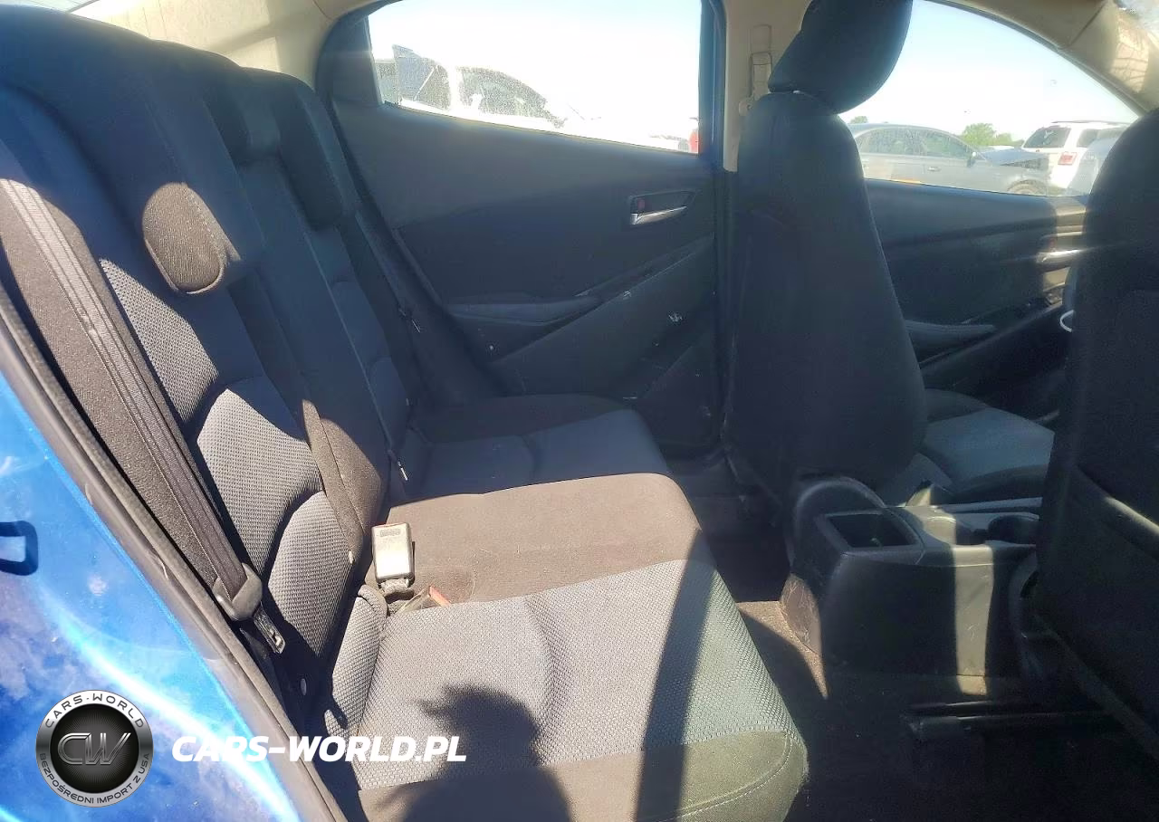 2017 Toyota Yaris Ia Base VIN:3MYDLBYV3HY191680 - 10