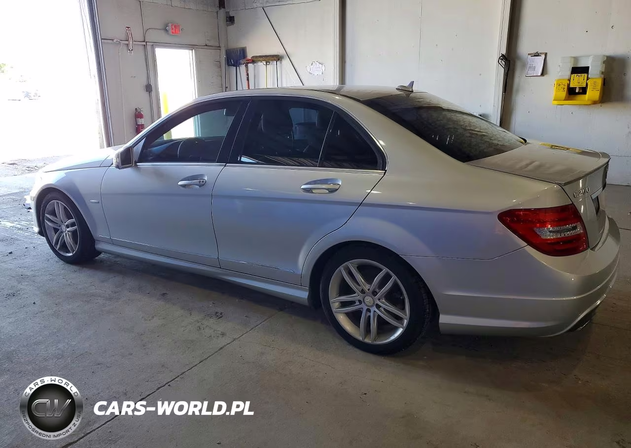 2012 Mercedes-Benz C 250 VIN:WDDGF4HB0CR218665 - 2