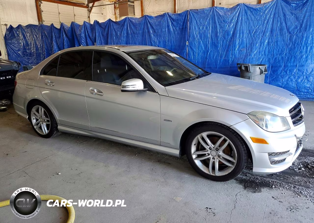 2012 Mercedes-Benz C 250 VIN:WDDGF4HB0CR218665 - 4
