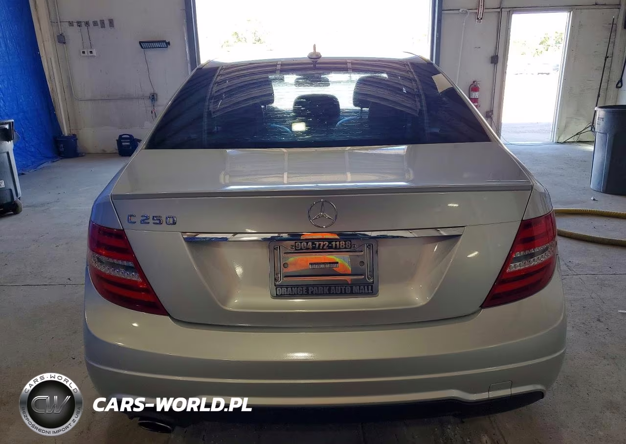 2012 Mercedes-Benz C 250 VIN:WDDGF4HB0CR218665 - 6
