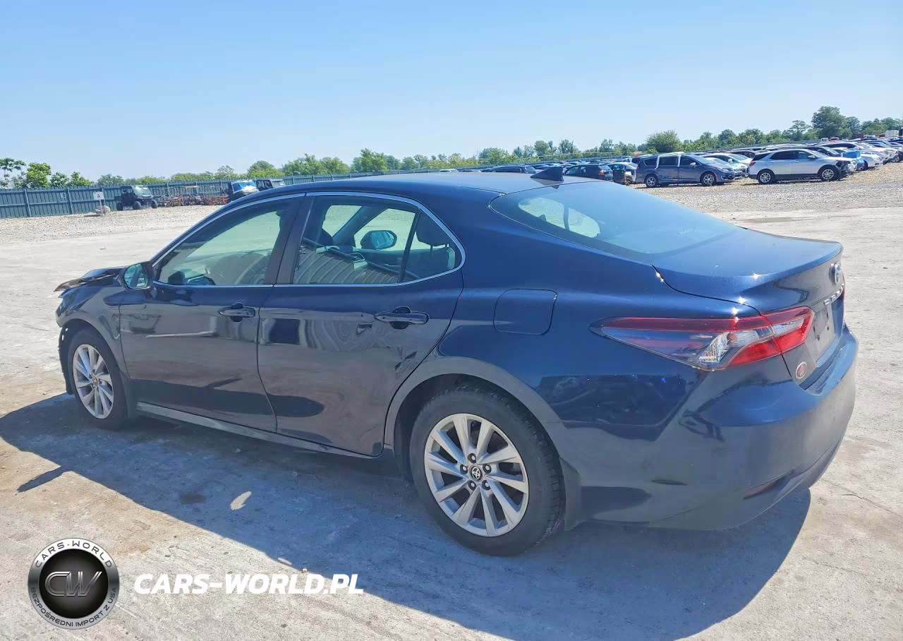 2021 Toyota Camry Le VIN:4T1R11AK0MU613112 - 2