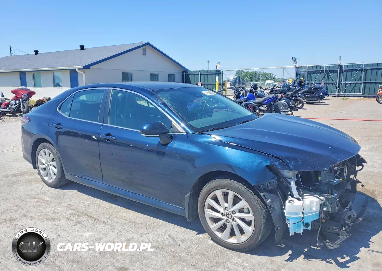 2021 Toyota Camry Le VIN:4T1R11AK0MU613112 - 4