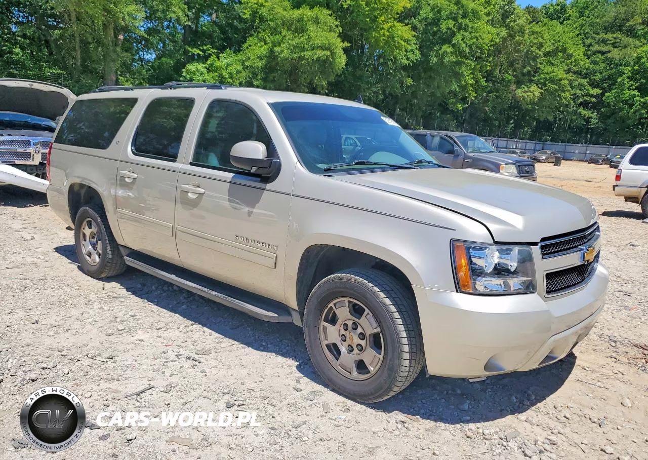 2013 Chevrolet Suburban C1500 Lt VIN:1GNSCJE03DR153009 - 4