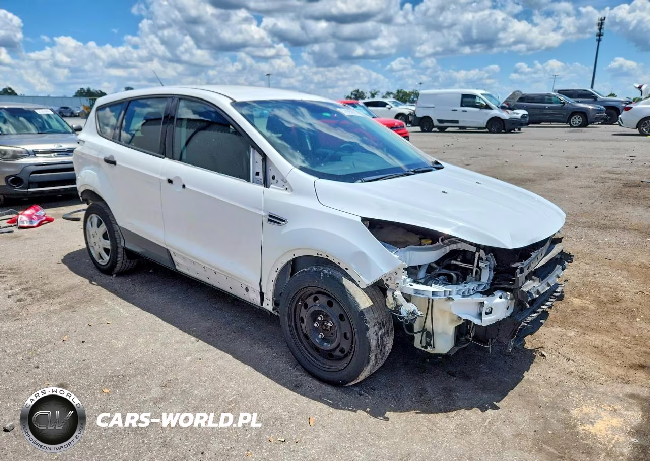 2014 Ford Escape S VIN:1FMCU0F74EUA19572 - 4