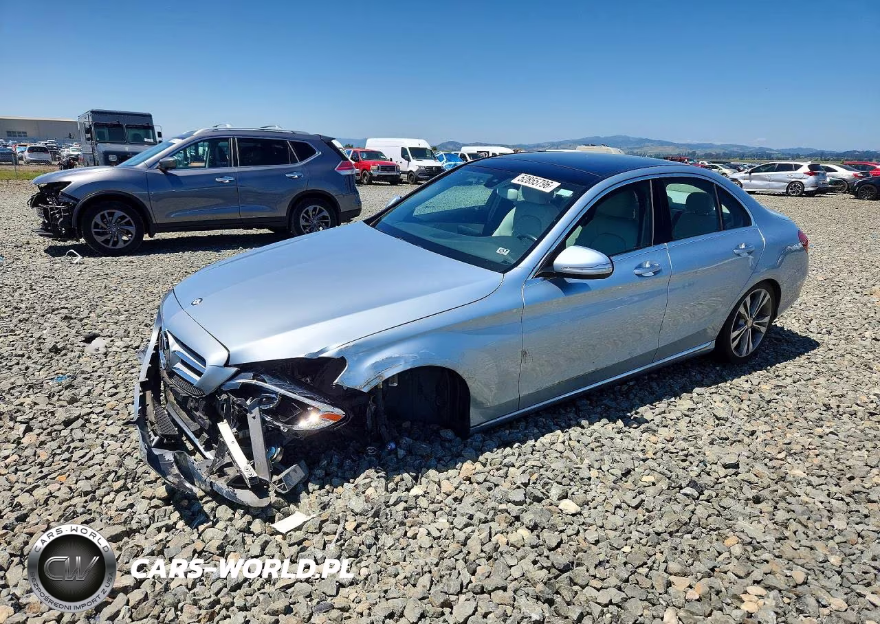 2015 Mercedes-Benz C 300