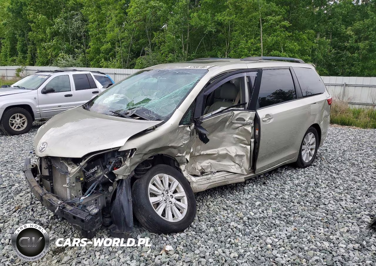 2016 Toyota Sienna Xle 7-Passenger