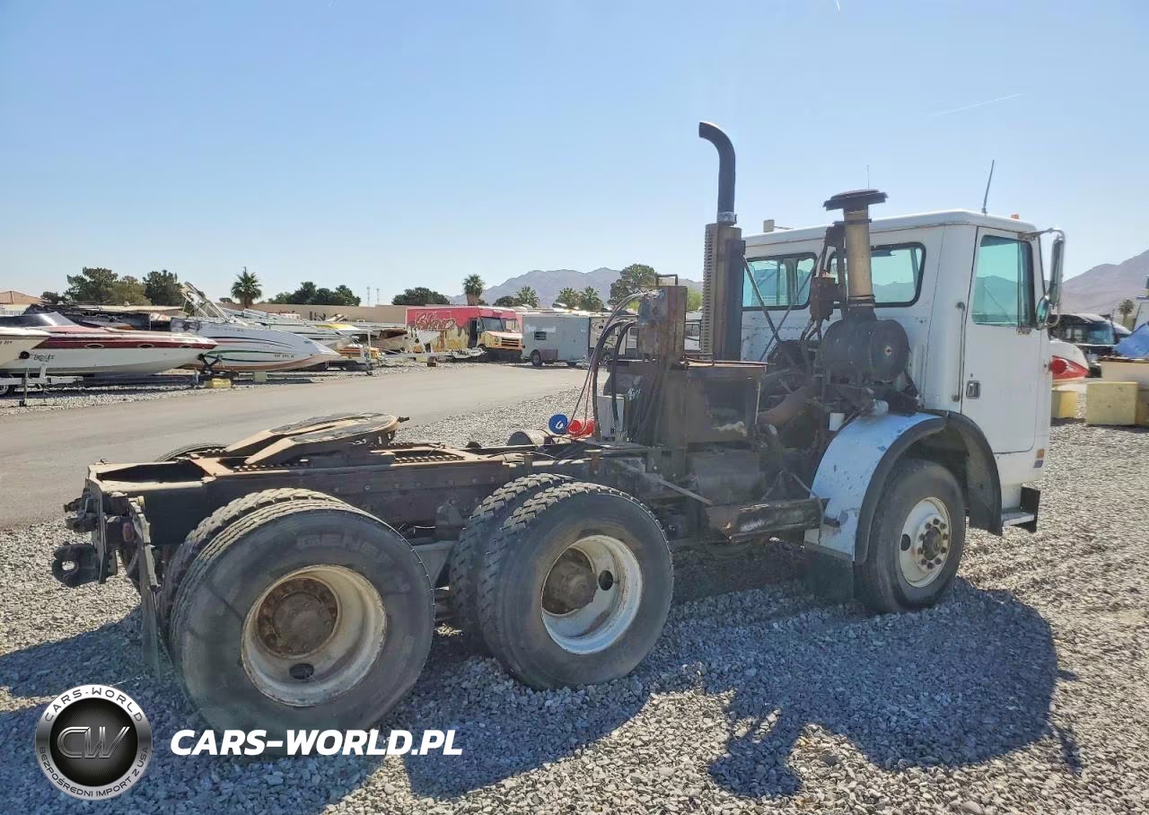 1989 White-GMC Xpeditor Wx VIN:4V2DCFBD9KN613023 - 4
