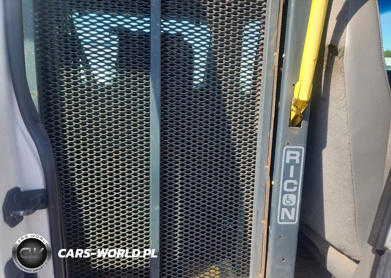 2004 Ford Econoline E250 Van VIN:1FTNS24L34HB48120 - 11