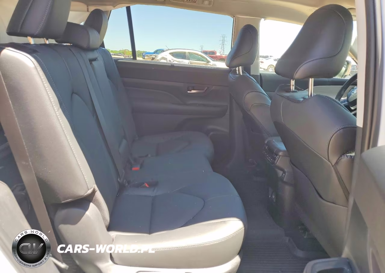 2025 Toyota Grand Highlander Hybrid Limited VIN:5TDACAB52SS036444 - 11