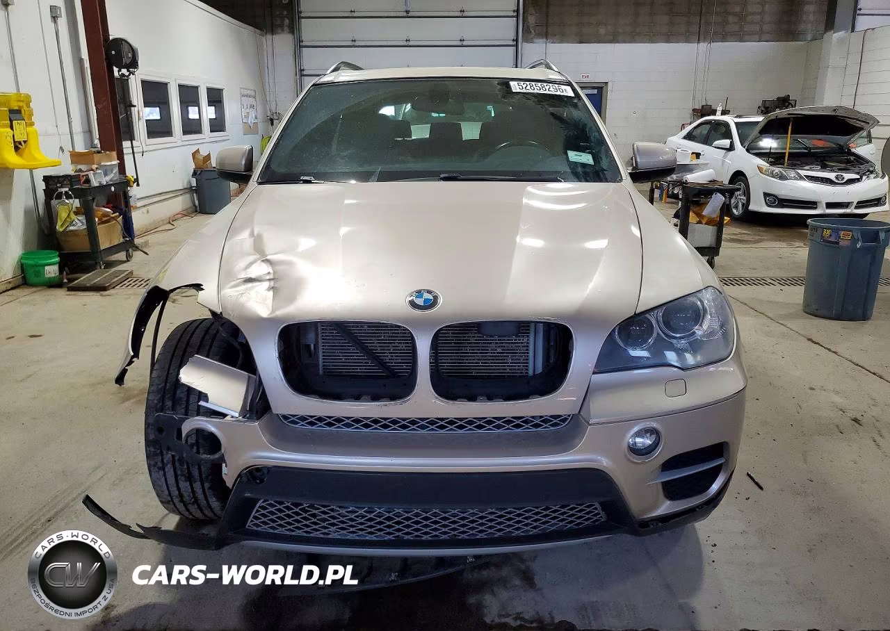 2013 BMW X5 xDrive35I VIN:5UXZV4C50D0E12675 - 5