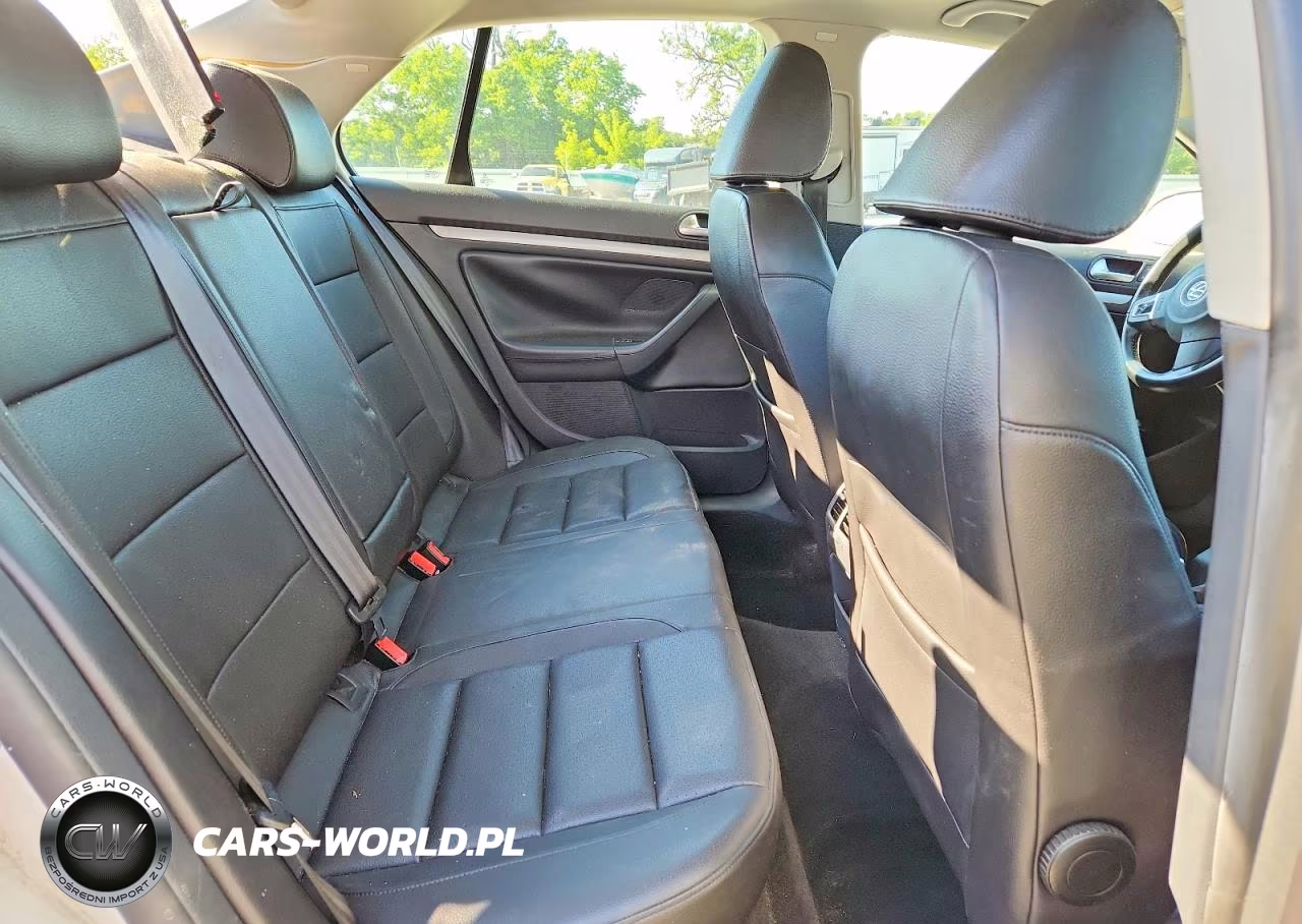 2010 Volkswagen Jetta Se VIN:3VWRX7AJ9AM143480 - 10