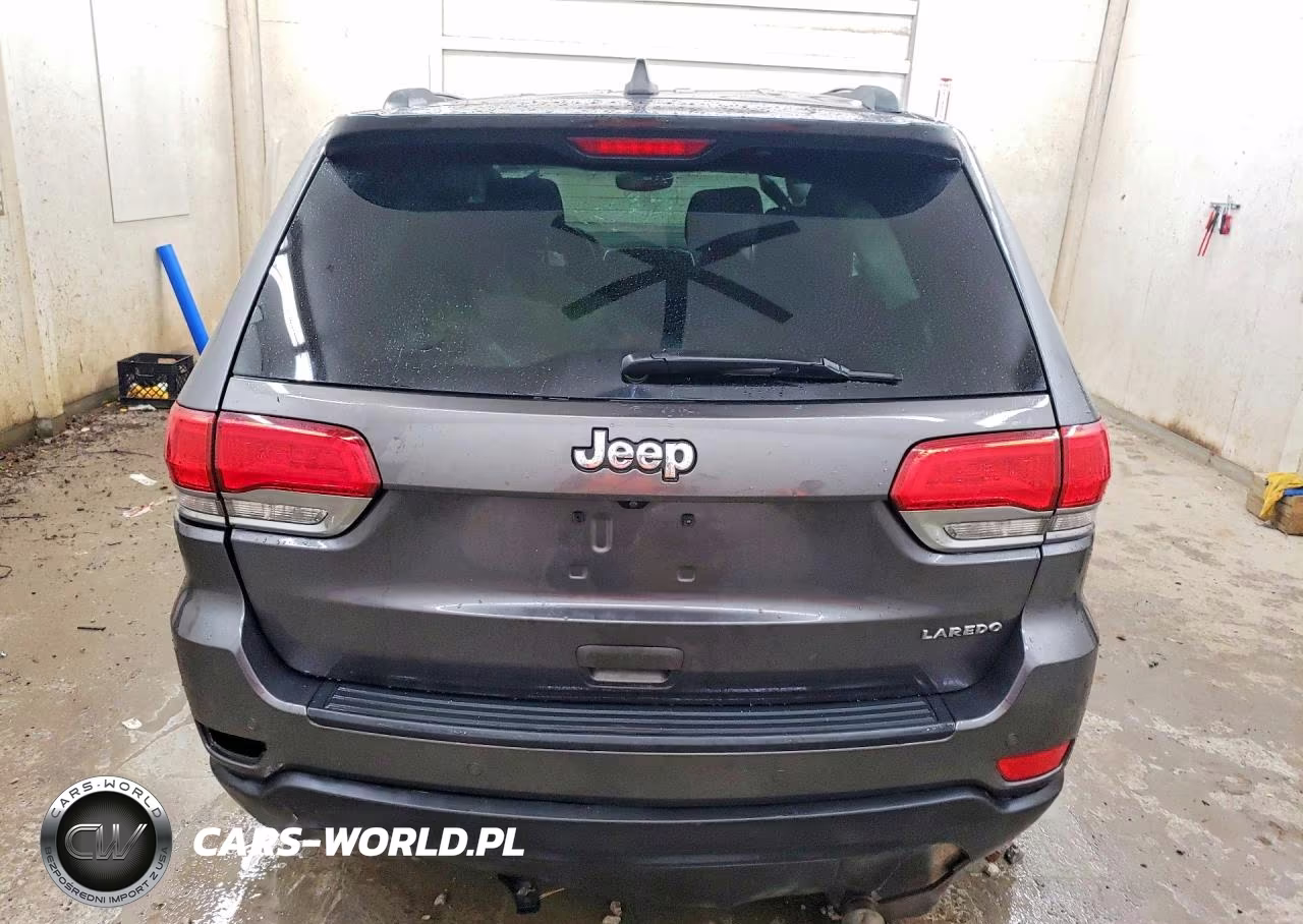 2017 Jeep Grand Cherokee Laredo VIN:1C4RJEAG7HC628743 - 6