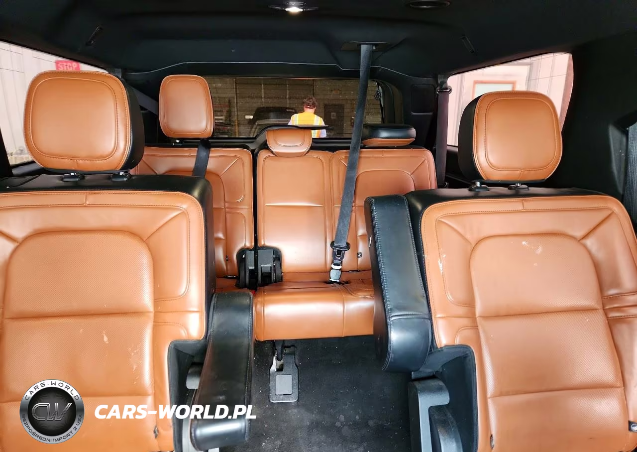 2019 Lincoln Navigator L Reserve VIN:5LMJJ3LT2KEL13137 - 10