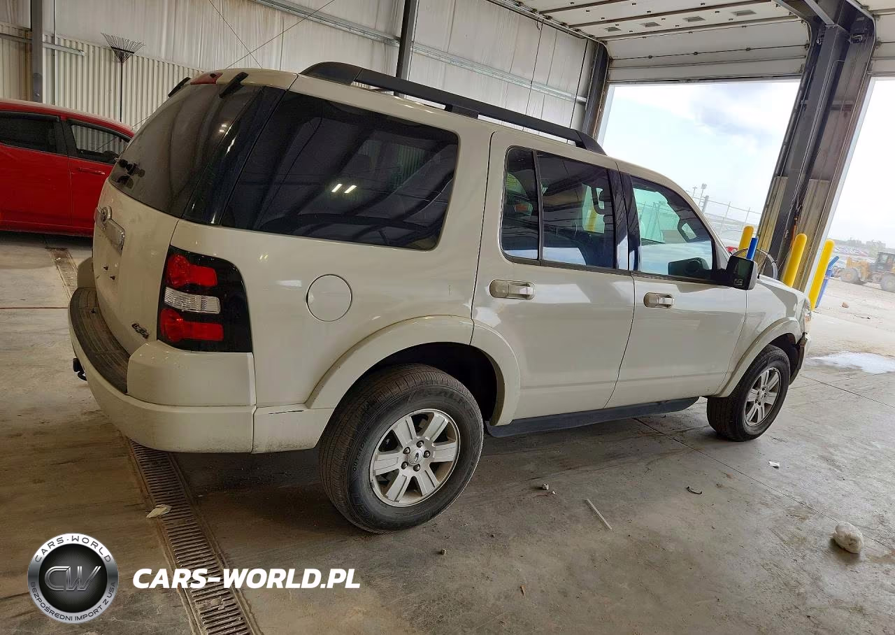 2010 Ford Explorer Xlt VIN:1FMEU7DE0AUA96775 - 3