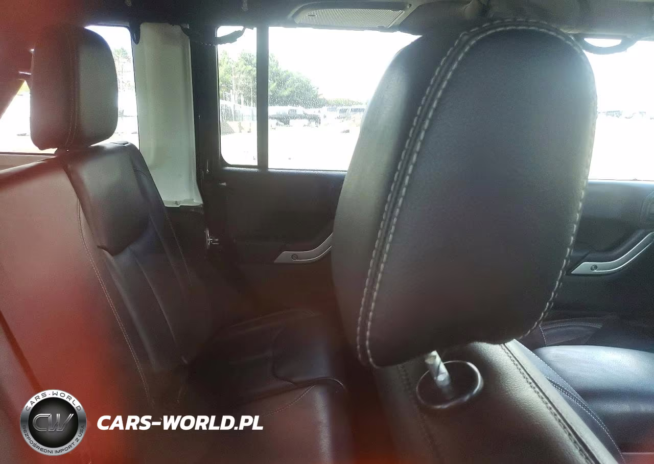 2017 Jeep Wrangler Unlimited Rubicon VIN:1C4BJWFG9HL679368 - 11