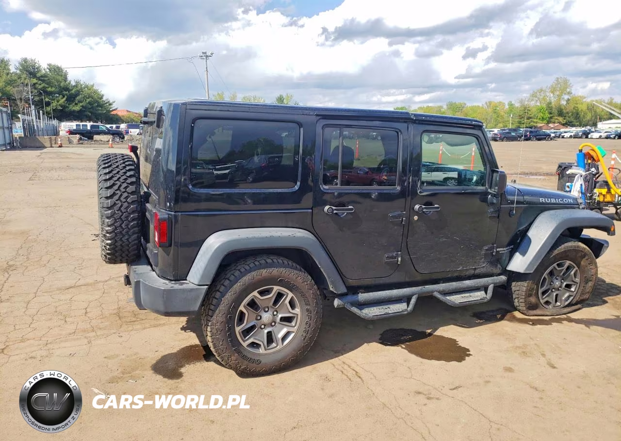 2017 Jeep Wrangler Unlimited Rubicon VIN:1C4BJWFG9HL679368 - 3