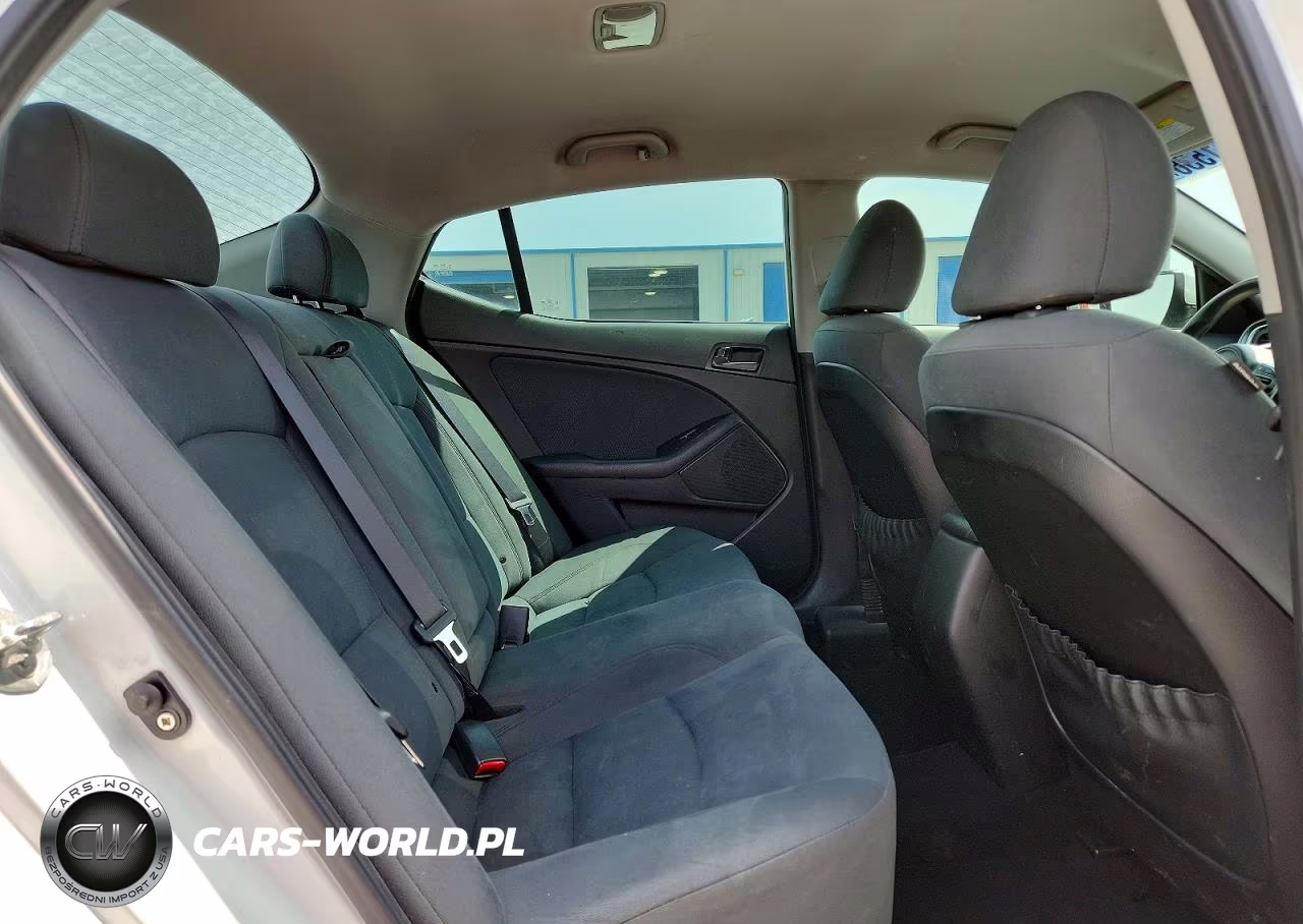 2015 Kia Optima Lx VIN:KNAGM4A78F5584937 - 10