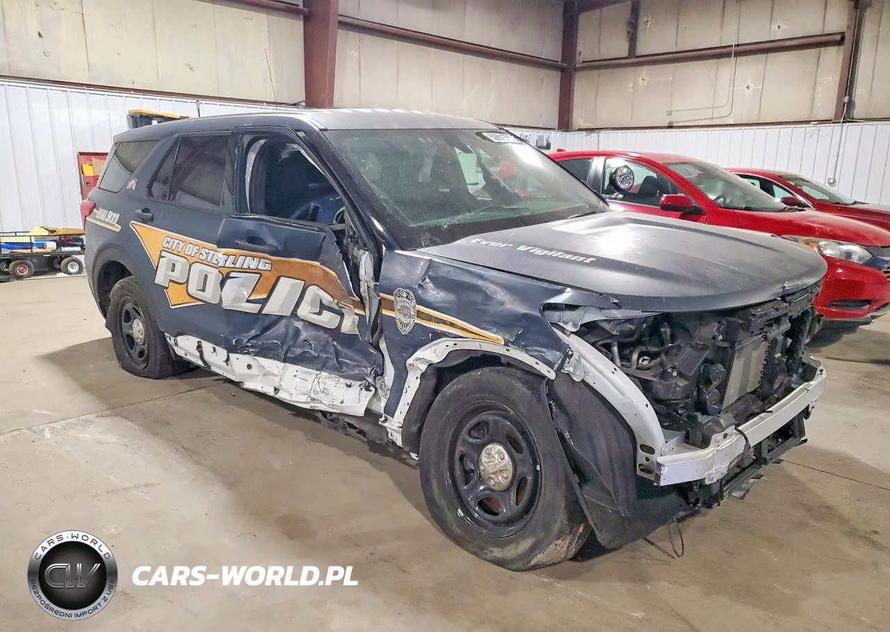 2023 Ford Explorer Police Interceptor VIN:1FM5K8AB3PGA35157 - 4