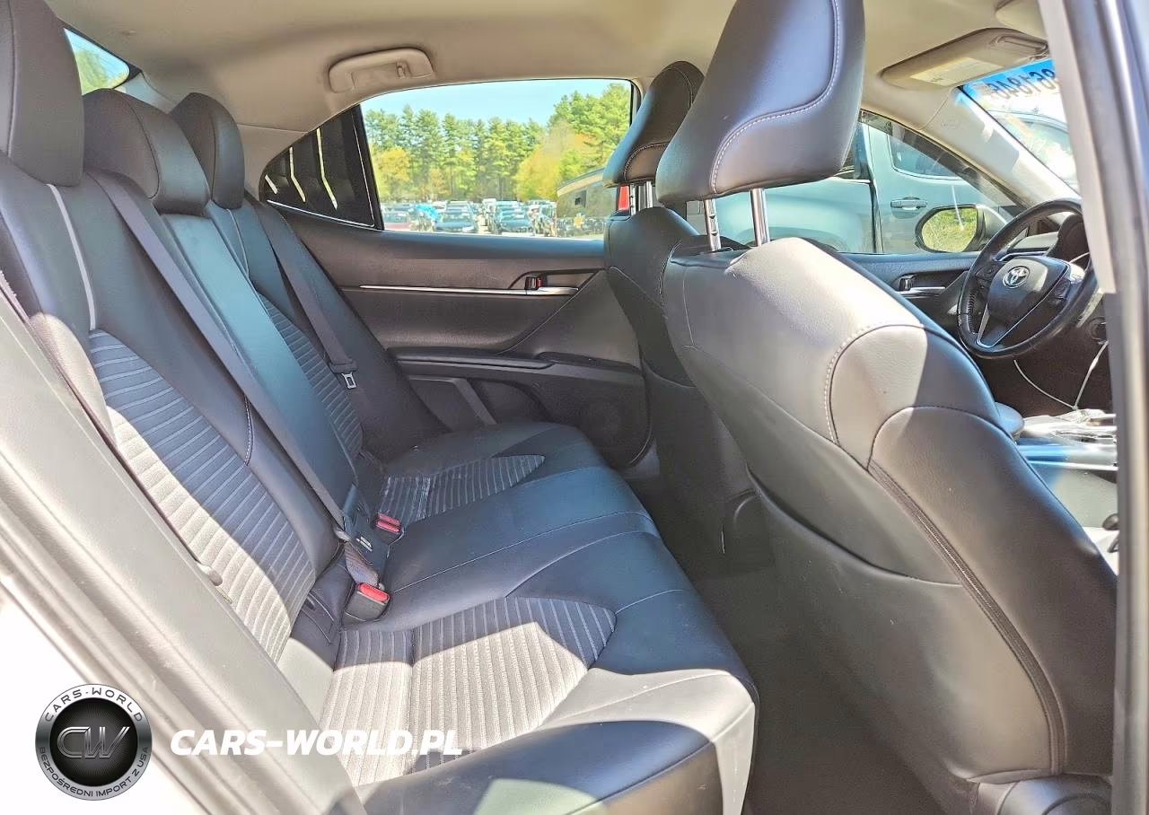 2018 Toyota Camry Se VIN:JTNB11HK8J3032045 - 10