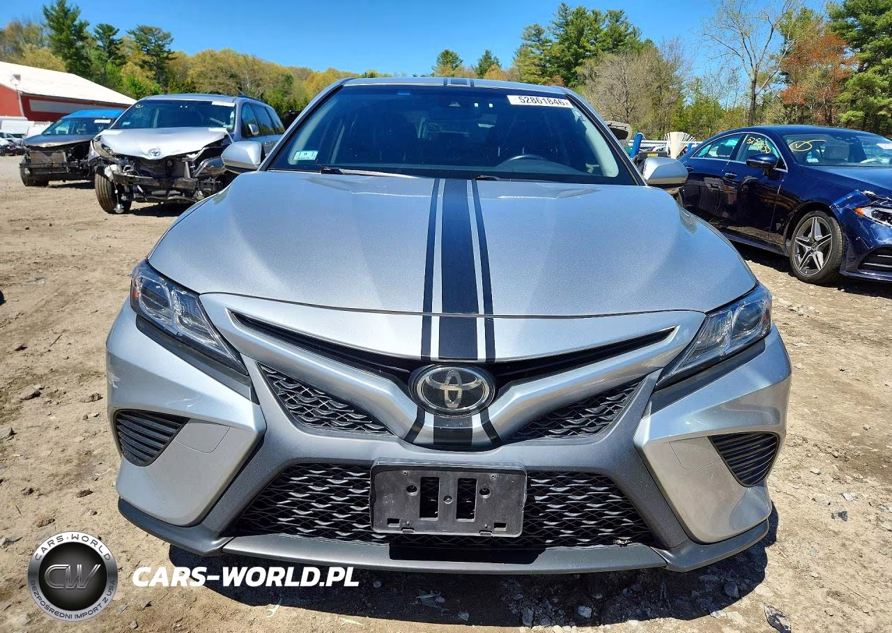2018 Toyota Camry Se VIN:JTNB11HK8J3032045 - 5