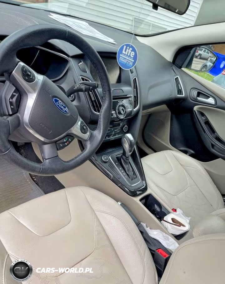 2015 Ford Focus Bev VIN:1FADP3R41FL272705 - 10