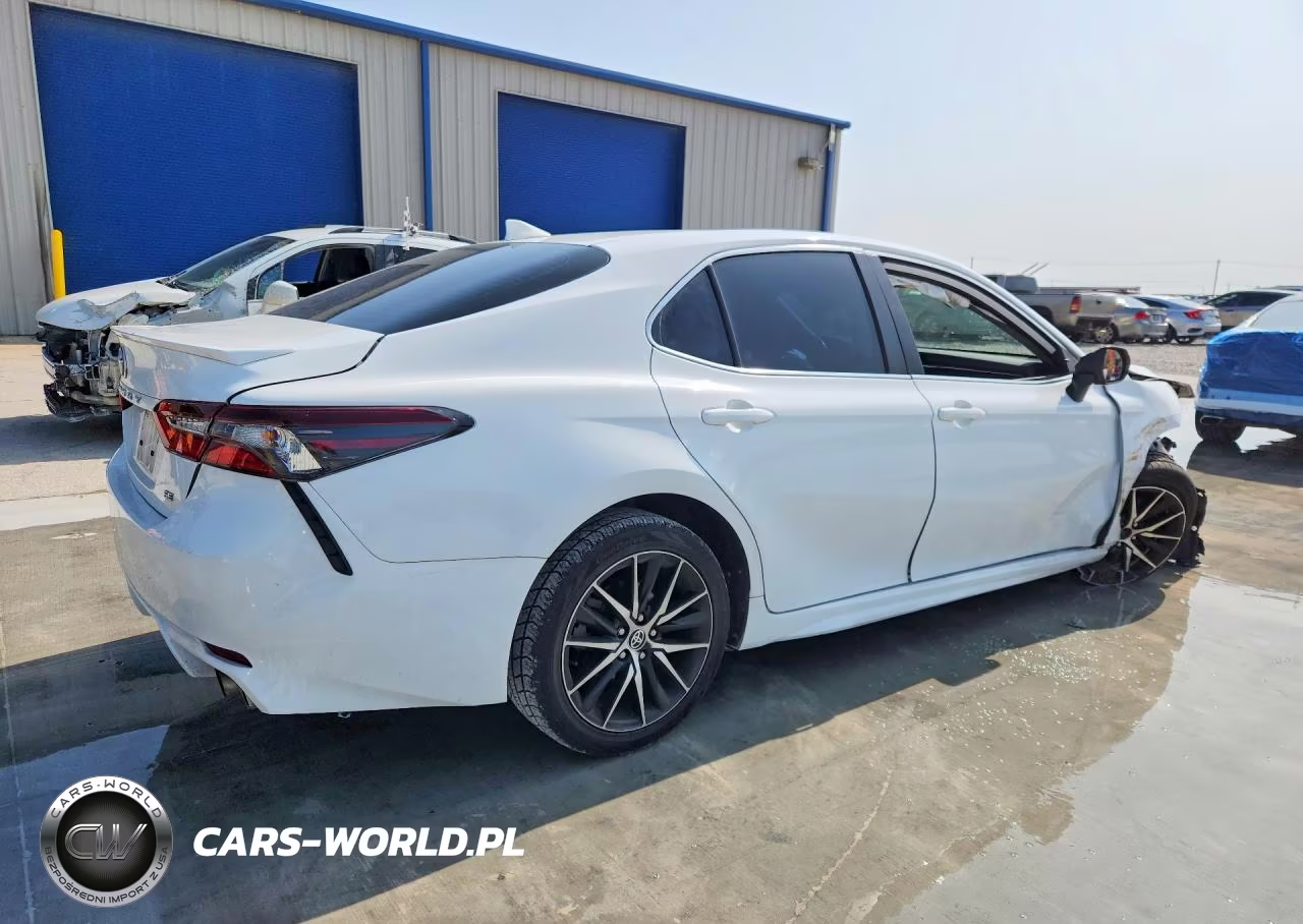 2024 Toyota Camry Se VIN:4T1G11AK0RU867319 - 3