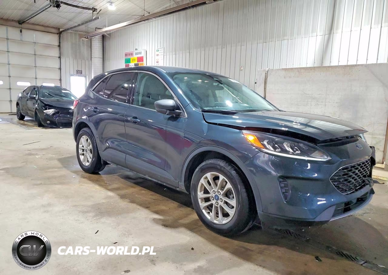 2022 Ford Escape Se VIN:1FMCU0G62NUA90663 - 4