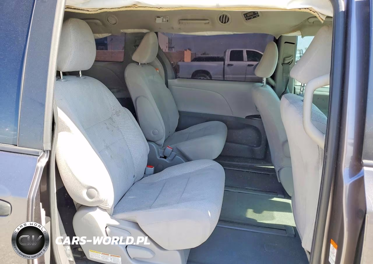 2020 Toyota Sienna L VIN:5TDZZ3DC8LS073881 - 11