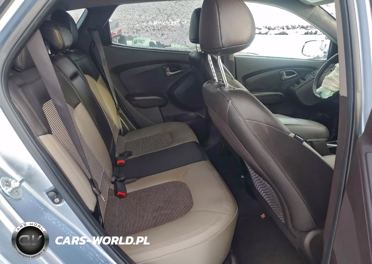 2012 Hyundai Tucson Gls VIN:KM8JU3AC3CU340738 - 10